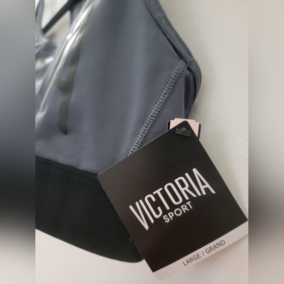 NWT Sport Bra - LRG - Grey - Lightweight - Picture 3 of 8